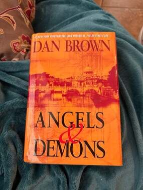 Angels & Demons by Dan Brown Hardcover First Edition June 2003